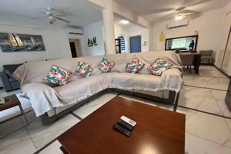 Regina Gardens - Spacious, 3 Bed, Ground Floor Unit With Large Patio * Pafos