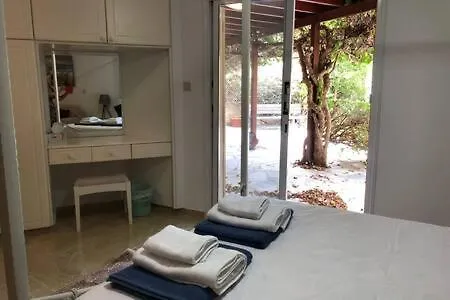 Regina Gardens - Spacious, 3 Bed, Ground Floor Unit With Large Patio 公寓 *