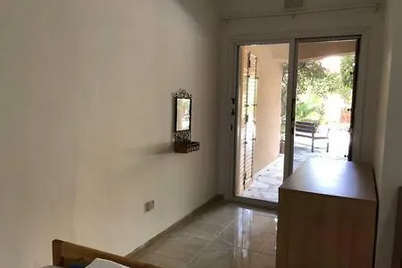 Regina Gardens - Spacious, 3 Bed, Ground Floor Unit With Large Patio * פאפוס