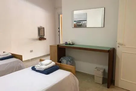 Regina Gardens - Spacious, 3 Bed, Ground Floor Unit With Large Patio *