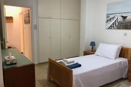 Regina Gardens - Spacious, 3 Bed, Ground Floor Unit With Large Patio * Πάφος