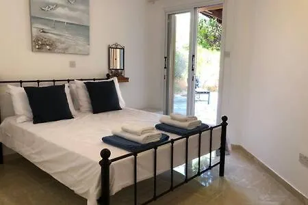 Regina Gardens - Spacious, 3 Bed, Ground Floor Unit With Large Patio 公寓