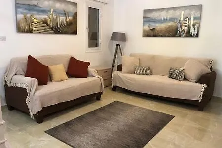 Appartement Regina Gardens - Spacious, 3 Bed, Ground Floor Unit With Large Patio