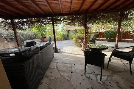 Apartmán Regina Gardens - Spacious, 3 Bed, Ground Floor Unit With Large Patio Paphos